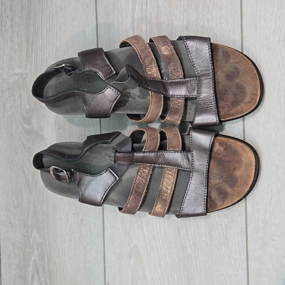 SAS Women Comfort Tripad Strappy Leather Heels Sandals shoes sz 8.5M - Picture 3 of 13